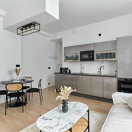 Apartment Center Of Bastille By Studioprestige Paris