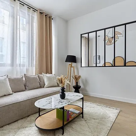 Apartment Center Of Bastille By Studioprestige